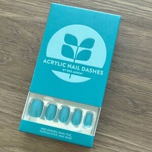Lovely Lenore red aspen Acrylic Nail Dashes - Teal